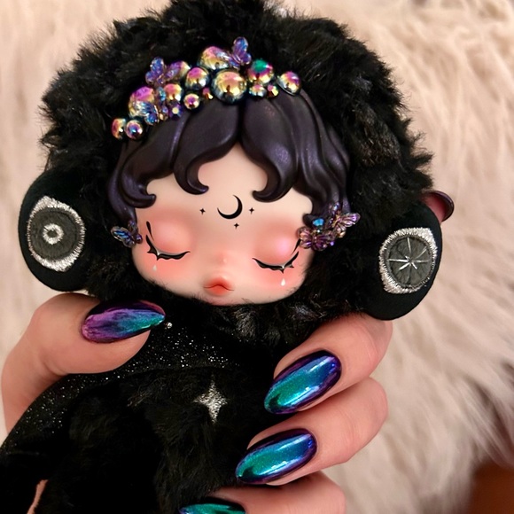 Meet your Posher, Jess AKA Labubu Boutique Makeovers by Jess LC - Picture 3 of 13